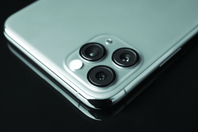 ה-אייפון 11 - המכשיר הראשון בארץ עם שלוש מצלמות